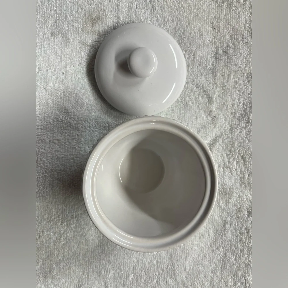 Pottery Barn White Ceramic Sugar Bowl with Lid - Picture 2 of 5